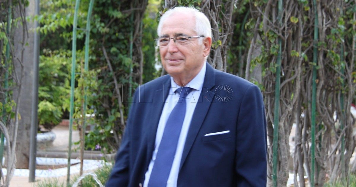 Imbroda portada Imbroda: "La gente nos está echando muchísimo de menos"