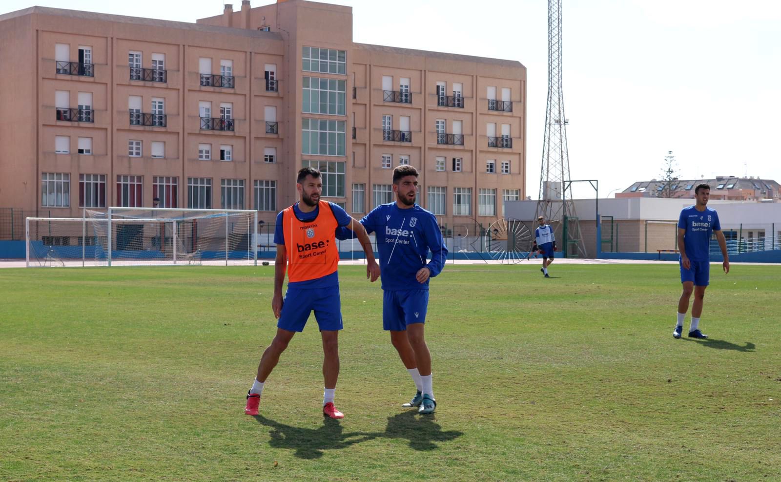 iker 2 Iker Hernández, delantero de la UD Melilla: “Tenemos que quedarnos con la mejoría y sumar los tres puntos"”