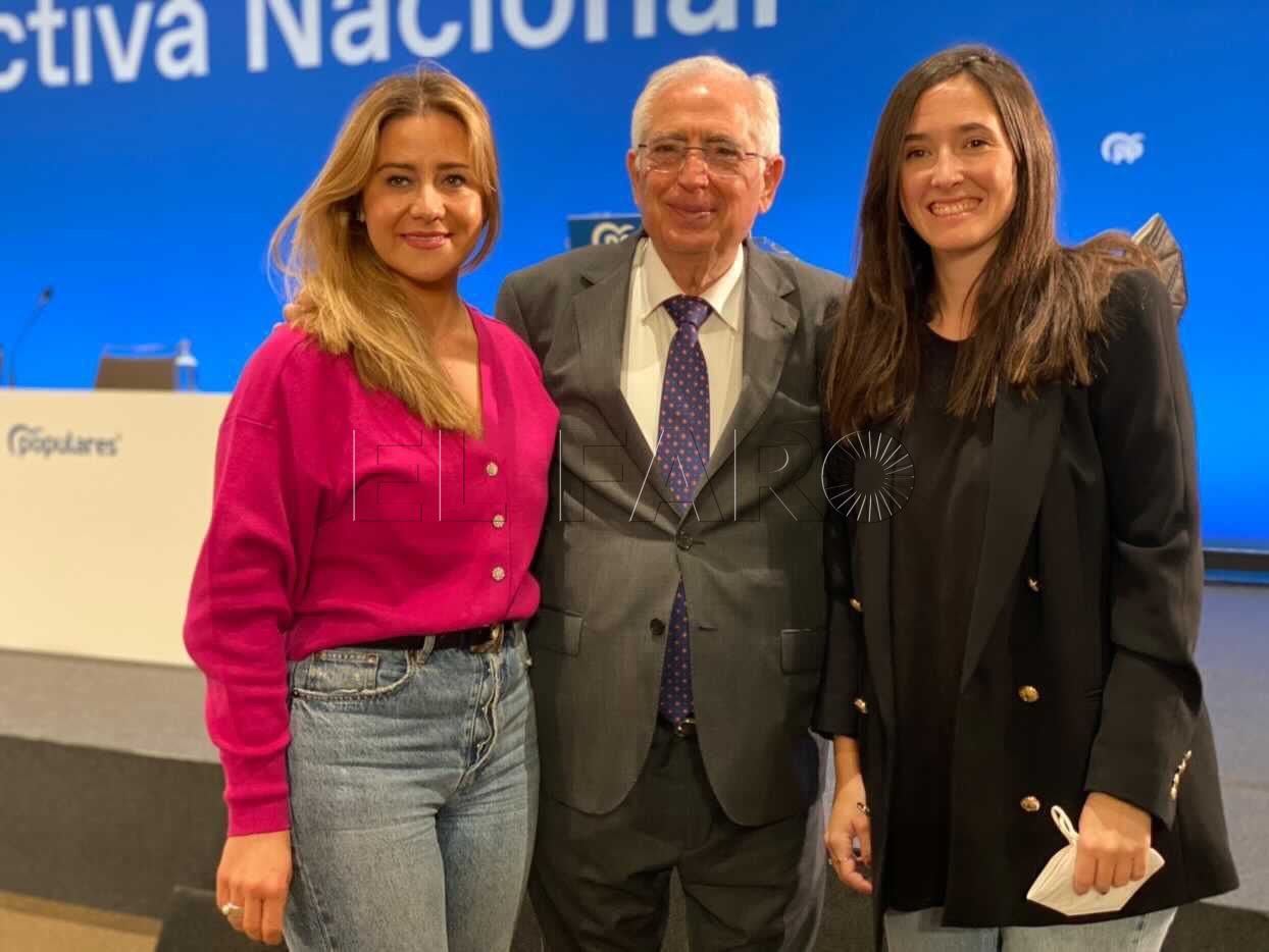 imbroda con sofía El senador Imbroda pregunta al Gobierno sobre sus planes para la frontera