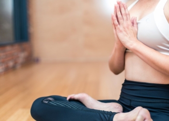 yoga La Comunidad Hindú de Melilla convoca a un taller de yoga para mujeres