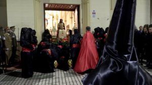 HUMILLADO 2 La lluvia impide la salida de Jesús Humillado