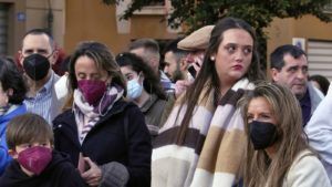 LÁGRIMAS 3 La saeta recibe al Nazareno y a la Virgen de Las Lágrimas