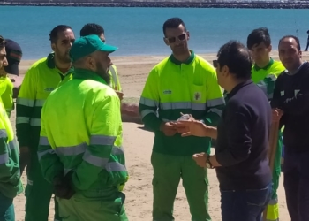 Mohatar 2 Mohatar supervisa la limpieza de las playas y los barrios periféricos