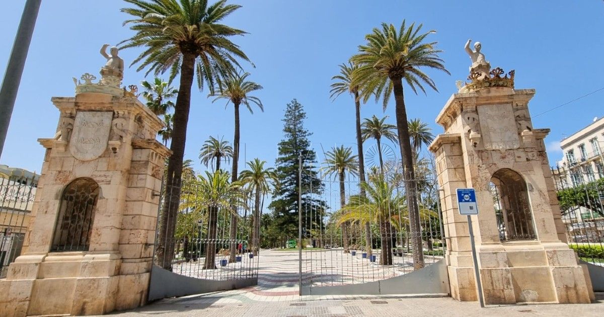 Muro Parque Hern Los ecologistas insisten en que el muro del parque Hernández es "más que un amasijo de piedras, cemento y metales"