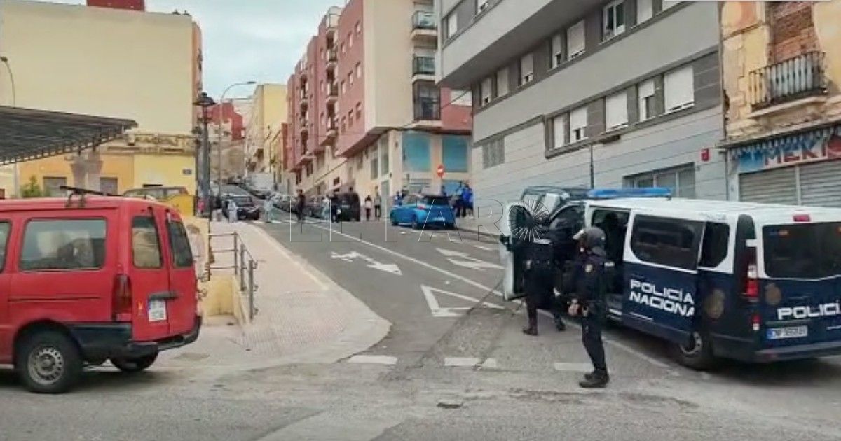 Reyerta en el Rastro Detenido en el Rastro por apuñalar, robar y azuzar a perros contra menores en el Monte María Cristina