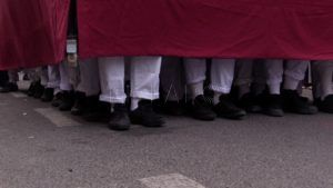 SENTENCIA 7 El incienso rodea a Jesús sentenciado la noche del Lunes Santo