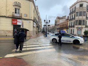 WhatsApp Image 2022 04 05 at 10.36.38 AM El temporal se ceba con Melilla: calles inundadas y el río de Oro como nunca