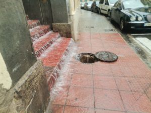 WhatsApp Image 2022 04 05 at 11.13.18 AM El temporal se ceba con Melilla: calles inundadas y el río de Oro como nunca