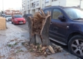 WhatsApp Image 2022 04 20 at 7.40.57 PM 2 El fuerte viento destroza un coche en Melilla