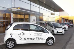 coches eléctricos Melilla es la segunda autonomía que menos coches híbridos eléctricos matricula
