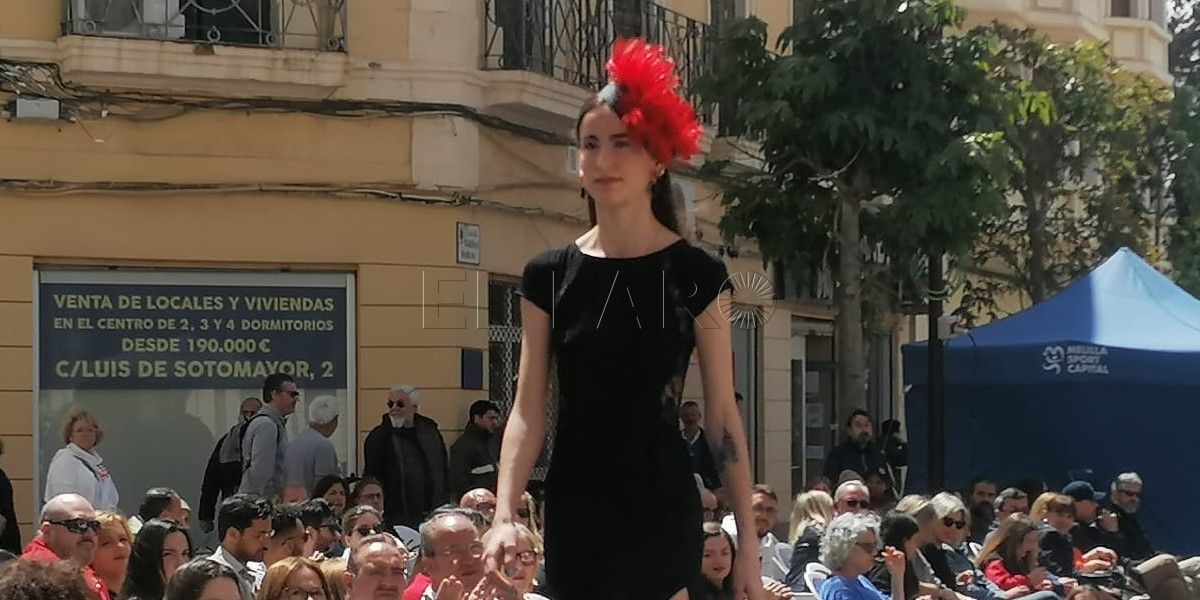 desfile Más de un centenar de personas asisten a la Pasarela Primavera-Verano de Melilla