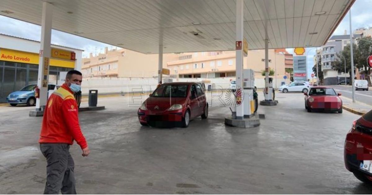 gasolinera Problemas con el combustible en Marruecos en vísperas de que abra la frontera