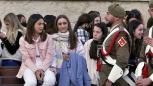 lágrimas 3 La saeta recibe al Nazareno y a la Virgen de Las Lágrimas