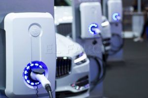 puntos de carga Melilla es la segunda autonomía que menos coches híbridos eléctricos matricula