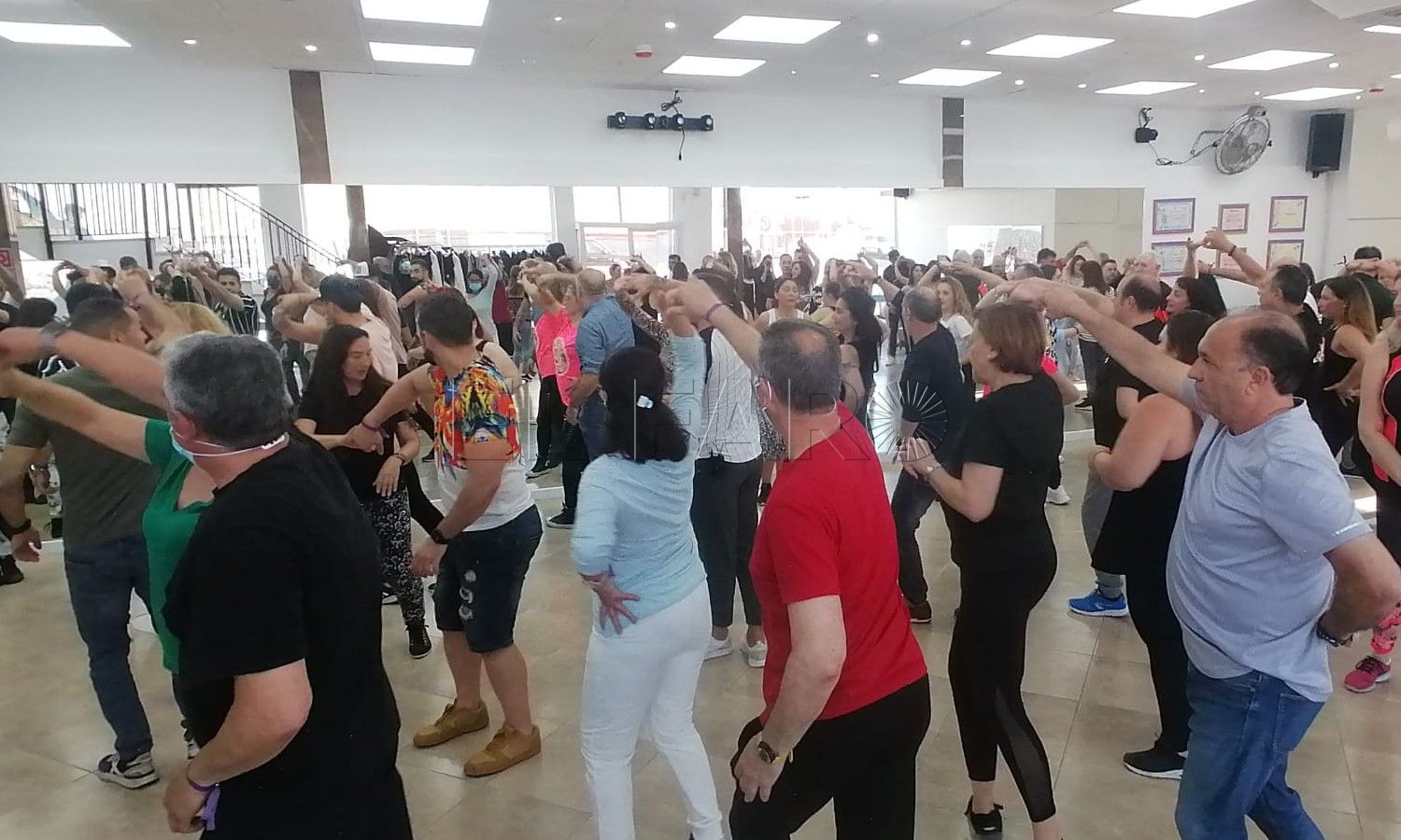 salsa Gran acogida en la inauguración de la nueva sede de Bachakumbé