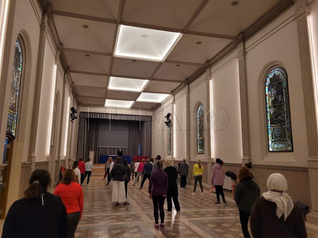 taichidos Éxito en el taller de Tai-Chi que imparte la Comunidad Hindú