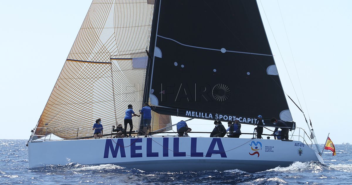 11111 La Málaga Sailing tiene su botadura