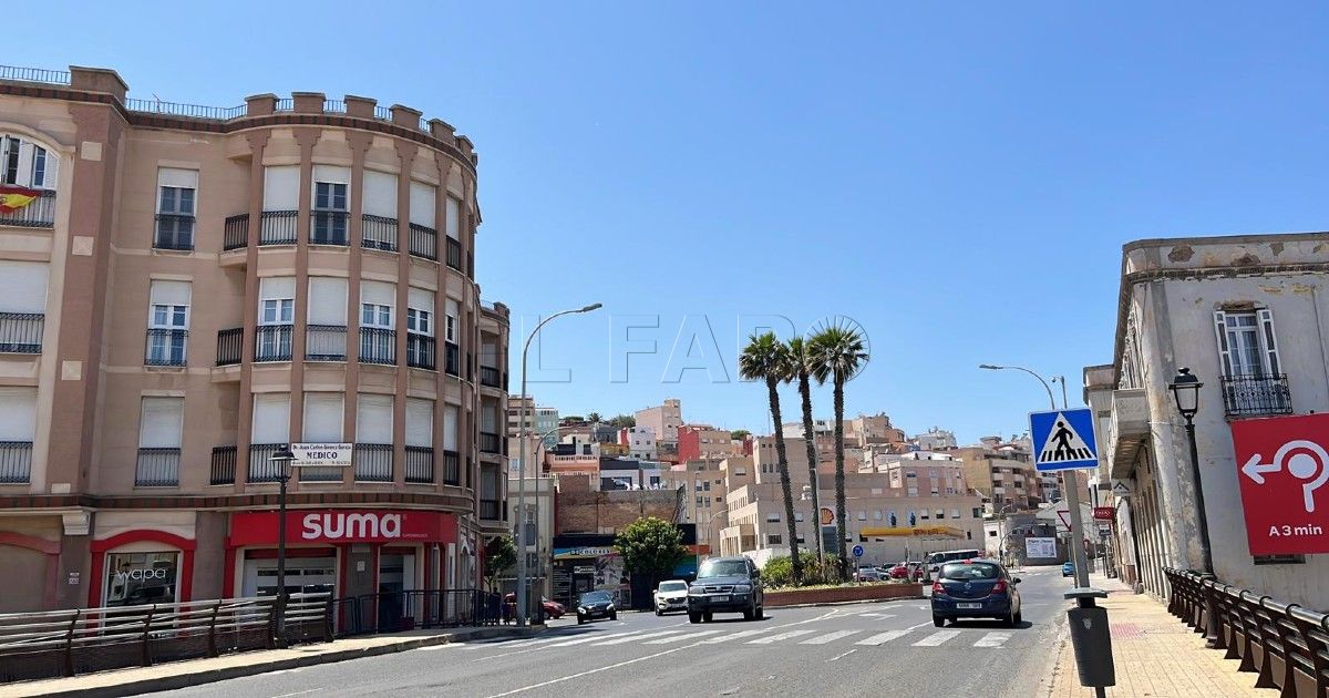 Calles Melilla Autos Cuestionan al Gobierno por encargarle el Plan Estratégico de Melilla a una empresa estatal