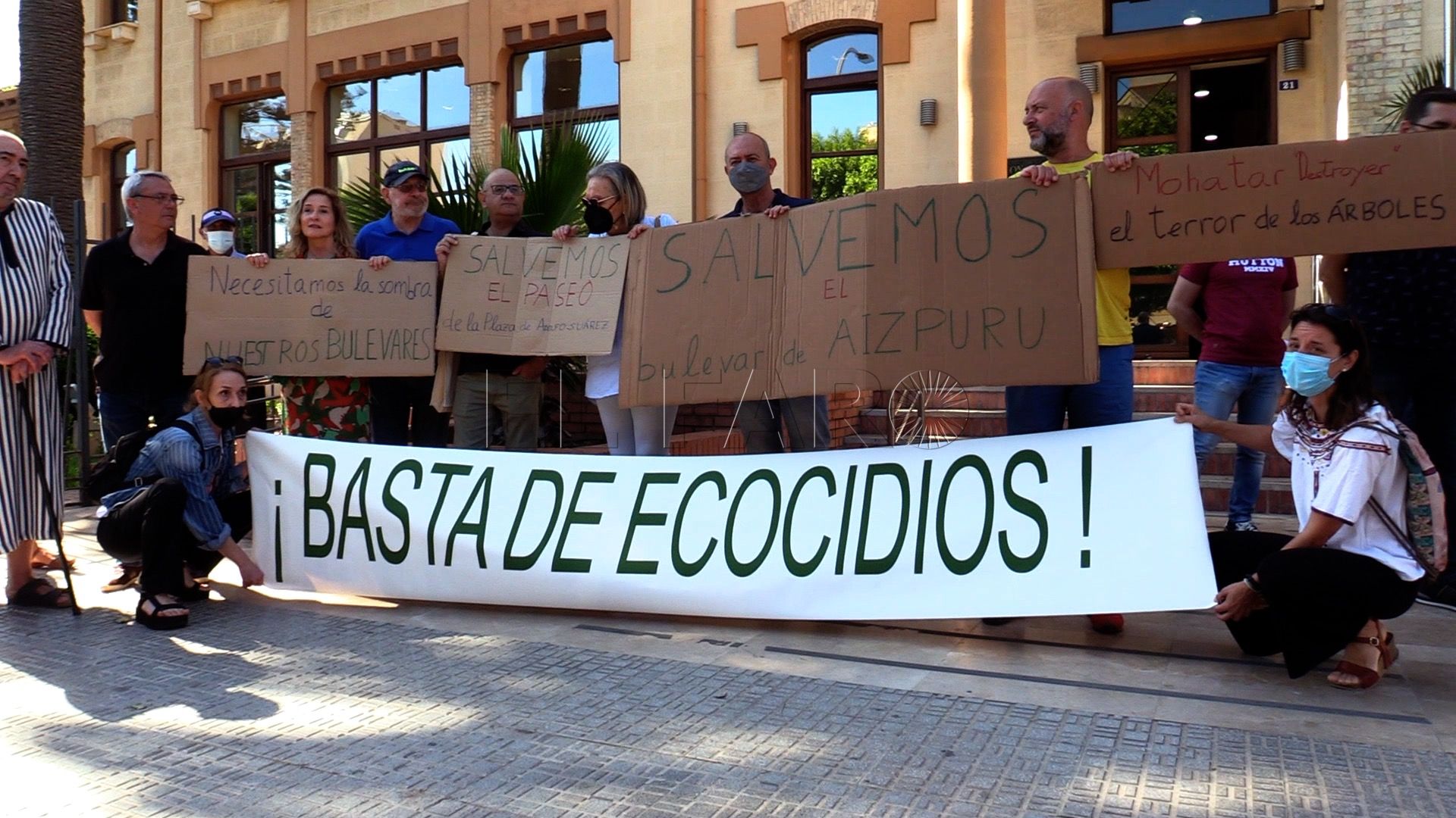 Concentración contra la reordenación de Aizpuru El progreso no es el hormigón Concentración contra la reordenación de Aizpuru: “El progreso no es el hormigón”