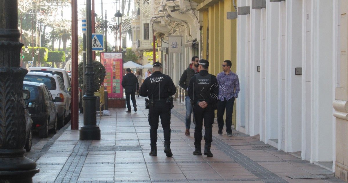Policía Local Detenido en Melilla por amenazar a un operario de la grúa con un arma blanca