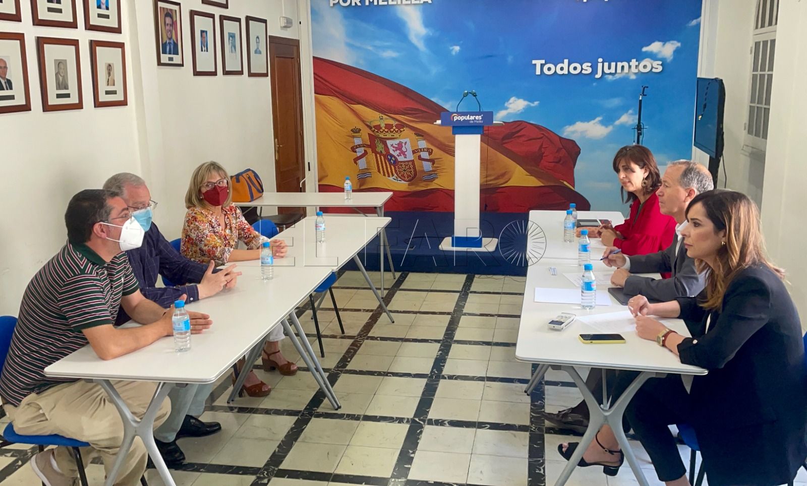 REUNIÓN PP 1 Reunión entre el Sindicato Médico y los populares