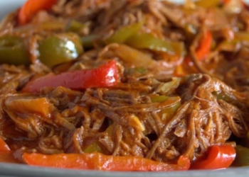 Ropa vieja Cocina cubana: Ropa vieja, albóndigas a la habanera y pan con lechón