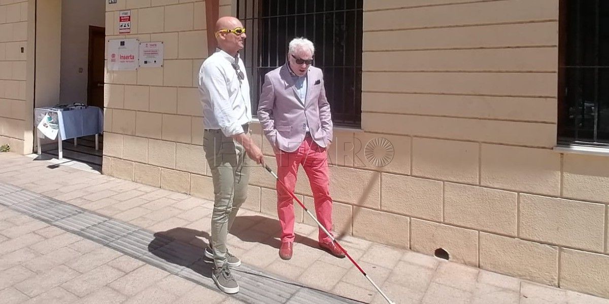 once La ONCE presenta las mejoras de movilidad en las calles del centro de Melilla