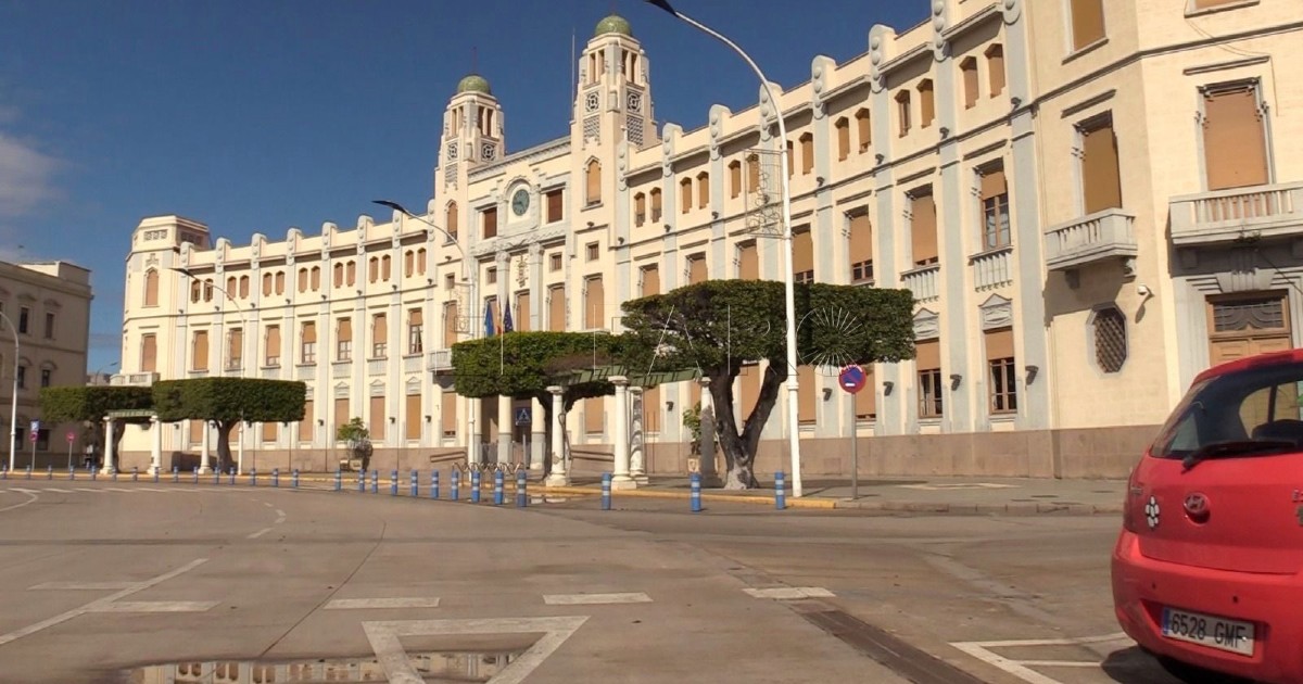 Los interinos denuncian la "inoperancia" del Gobierno de Melilla