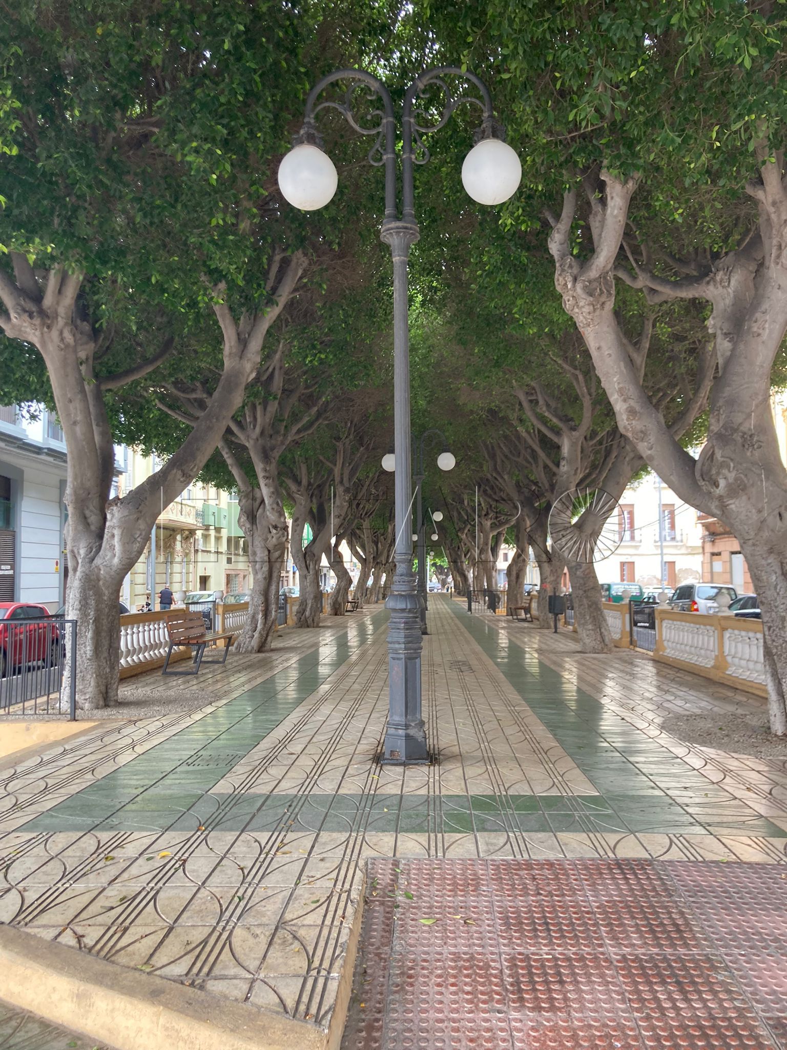 paseo de la calle Aizpuru antes de que se convierta en una carretera El proyecto de Aizpuru, "muy agresivo" con la historia