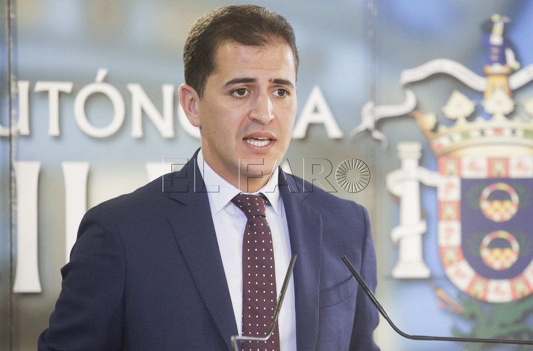 Bussian pide mejorar las subvenciones de desplazamiento de los equipos deportivos al ministro de Deporte