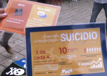 telefono suicidio salud mental 750x500 1 Campaña de atención a la salud mental "Tenemos que hablar de esto"