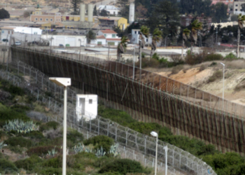 valla La compañía Eulen ejecutará mantenimientos en instalaciones fronterizas de Melilla y Ceuta por 4,1 millones de euros