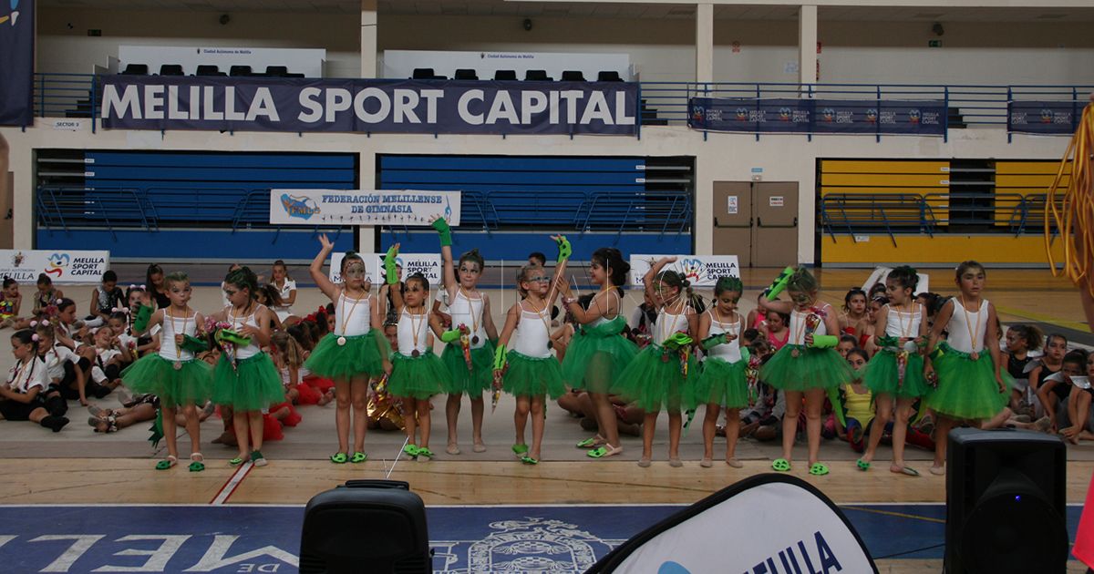 1 3 La gimnasia rítmica melillense pone fin a su temporada con un excelso festival