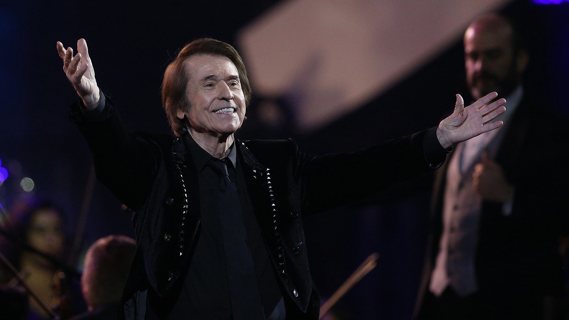 Raphael: "La pasión que yo siento, he sentido y sentiré sobre el escenario es inamovible"