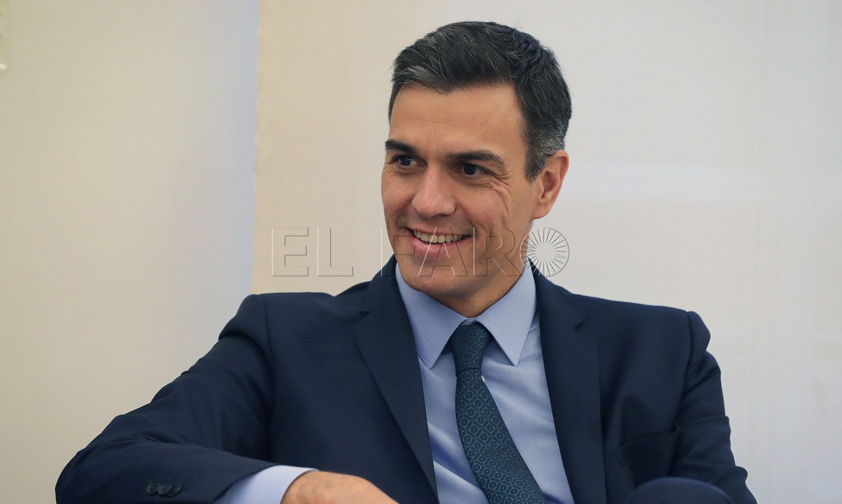 GRAF1634. MADRID, 04/12/2018.- El presidente del Gobierno Pedro Sánchez, durante la reunión que mantiene con el presidente de Melilla, Juan José Imbroda, esta tarde en el Palacio de la Moncloa, en el marco de su ronda de contactos con dirigentes autonómicos. EFE/ Zipi
