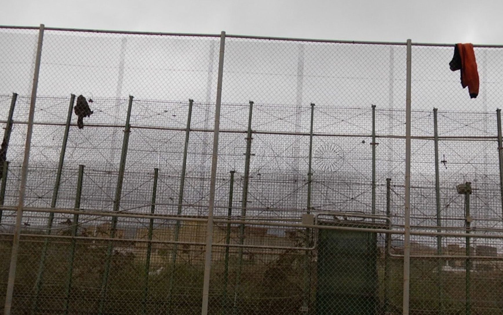 4 1 2 Un policía marroquí en la UCI de Nador tras una batalla campal con subsaharianos