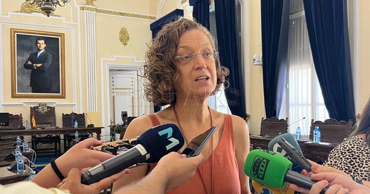 Gloria Rojas anuncia una inyección de 1,2 millones para abaratar los precios de los billetes de avión y barco
