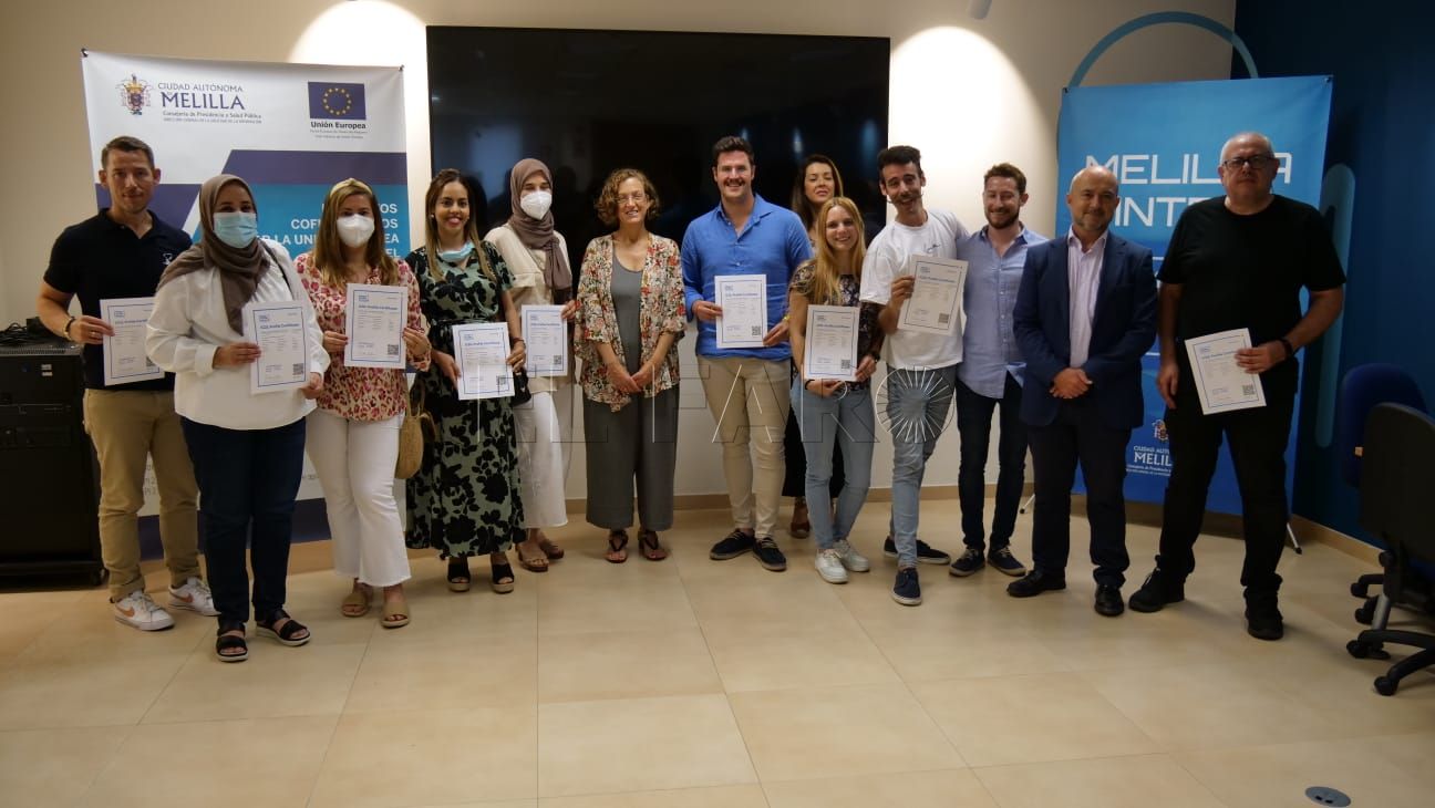 PREMIOS Concluye la primera edición del curso para la acreditación internacional en manejo de ordenador para la ciudadanía