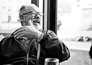 Paco Casaña 1 1 Paco Casaña: "Lo que ofrezco es poesía, amor y mucho trabajo"