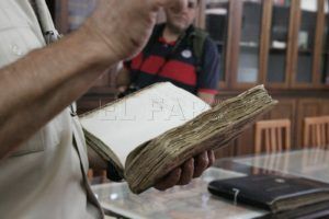 WhatsApp Image 2022 06 09 at 4.35.49 PM 2 El Archivo Intermedio Militar muestra sus tesoros