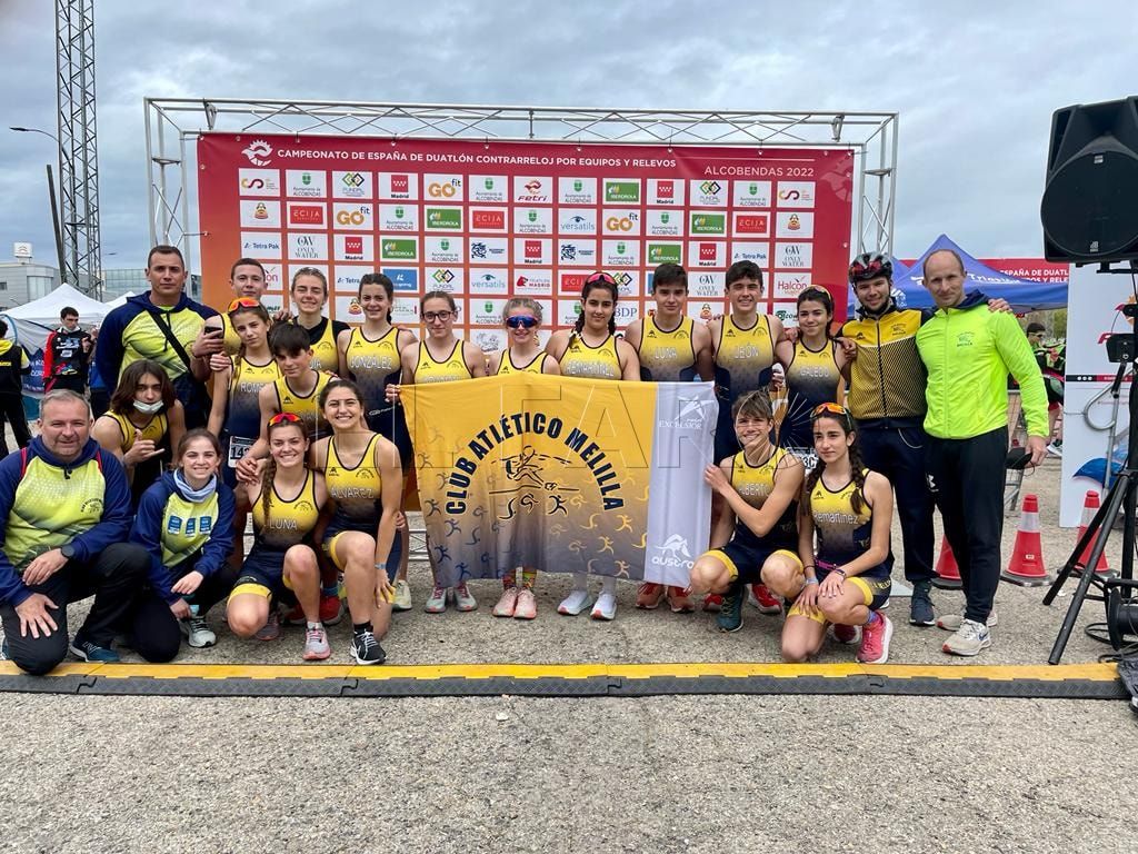 equipo club2 El Club Atlético Melilla participa en la Copa del Rey y de la Reina de triatlón
