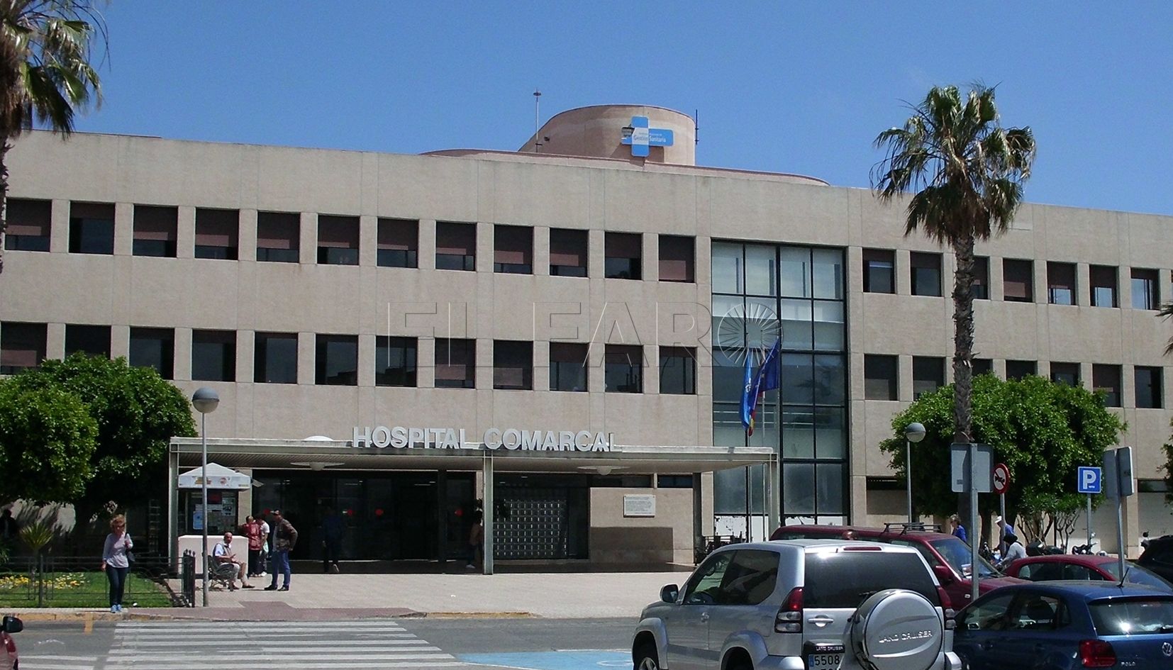 Un policía nacional fuera de servicio aborta un grave problema en el Hospital Comarcal