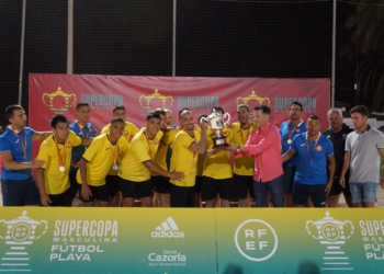 21D 1 2 Derrota del CD Melistar frente al Levante UD en la Supercopa de Fútbol Playa Masculina