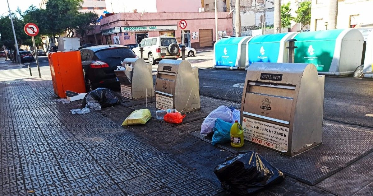 BASURA DENUNCIADA POR PODEMOS Vox Melilla afea la falta de salubridad en la ciudad