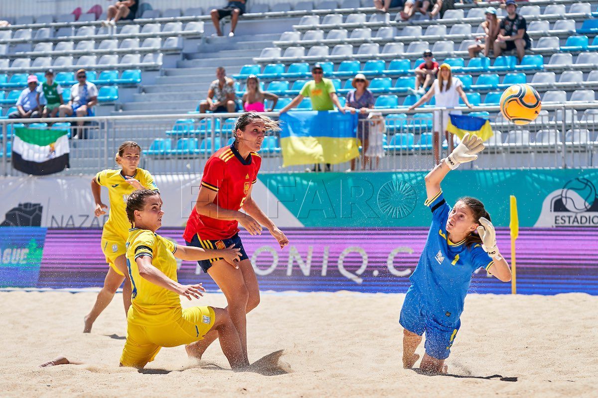 La melillense Lorena Asensio triunfa con España en el Europeo de fútbol playa femenino