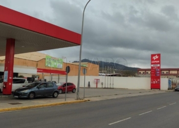 Gasolina a 140 en Melilla Los precios de los carburantes frenan la bajada y vuelven a subir en Melilla