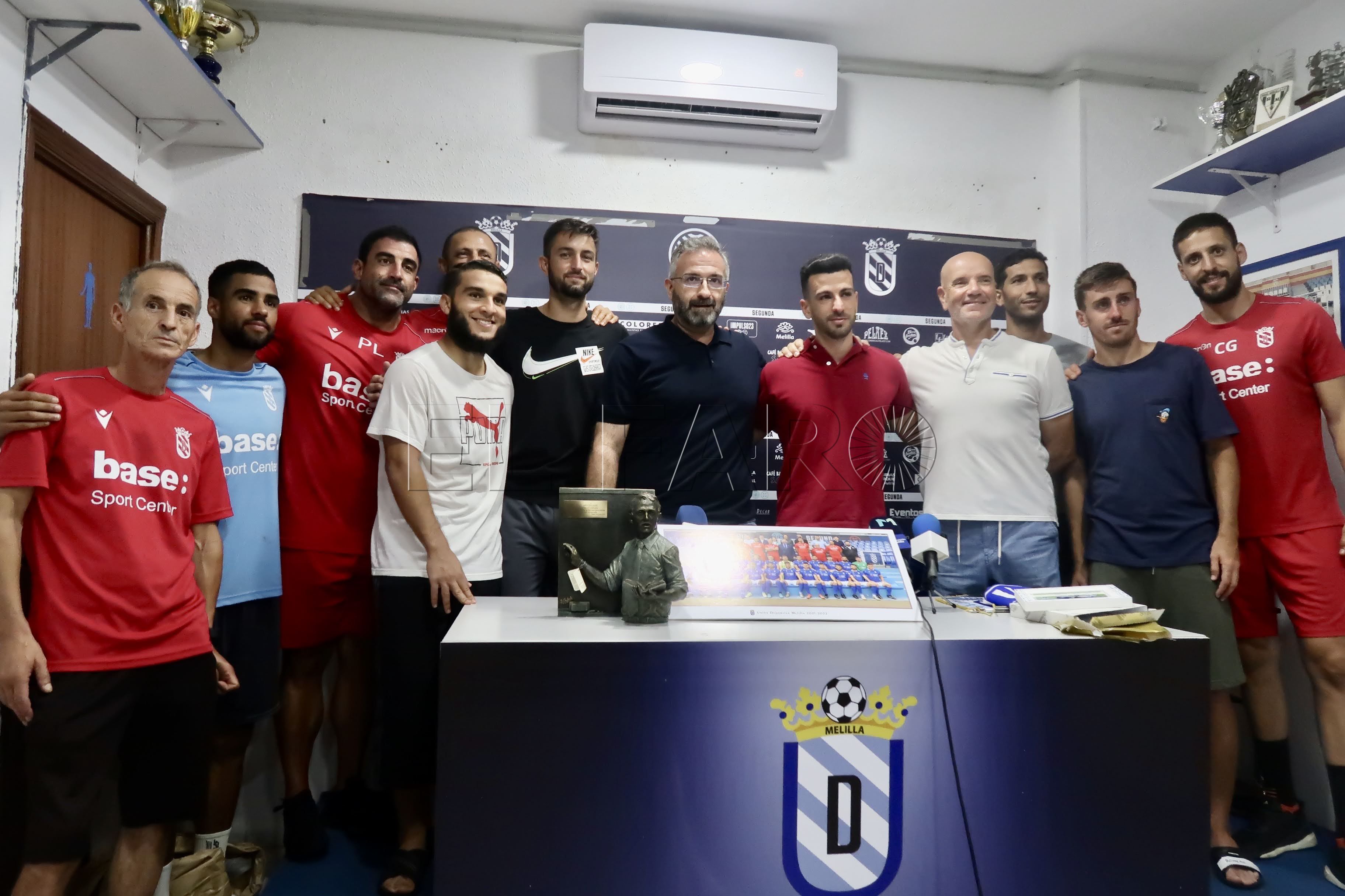 Borja López dice adiós a la Unión Deportiva Melilla entre lagrimas