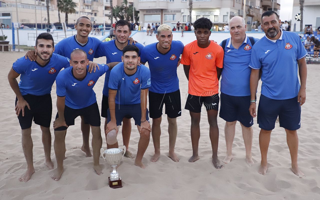 WEB MG 4717 Un CD Melistar intratable se hace con el título sénior de fútbol playa en Melilla