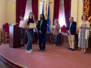 WhatsApp Image 2022 07 01 at 2.14.42 PM 4 Las mejores calificaciones académicas de Melilla reciben su premio en el Salón Dorado de la Asamblea