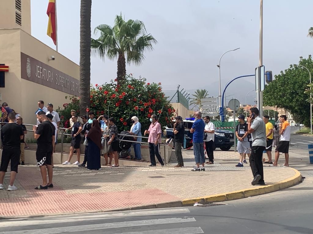 Agotadas las citas para pasaporte en Melilla pese a las más de 400 que salen cada jueves